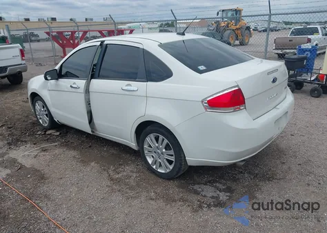 2010 Ford Focus Sel z USA, uszkodzony, nr VIN 1FAHP3HN1AW208442